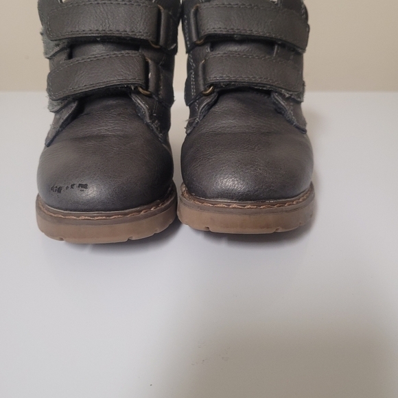 JOE FRESH Toddler Boys' Quick-Close boots in charcoal color size 8 - Picture 7 of 10